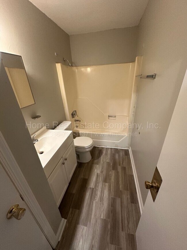 Photo - 151 Westdale Ave NW Apartment