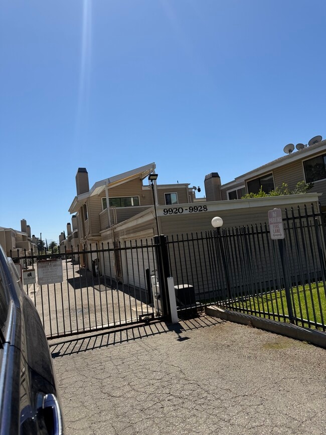 Building Photo - 9920 Sepulveda Blvd