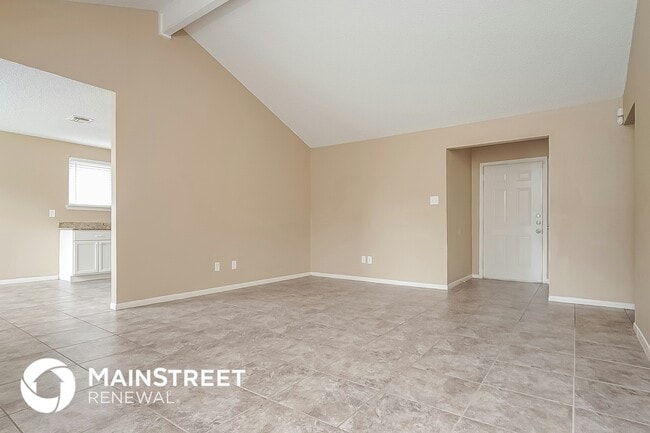 Foto del edificio - 15850 Alger Dr