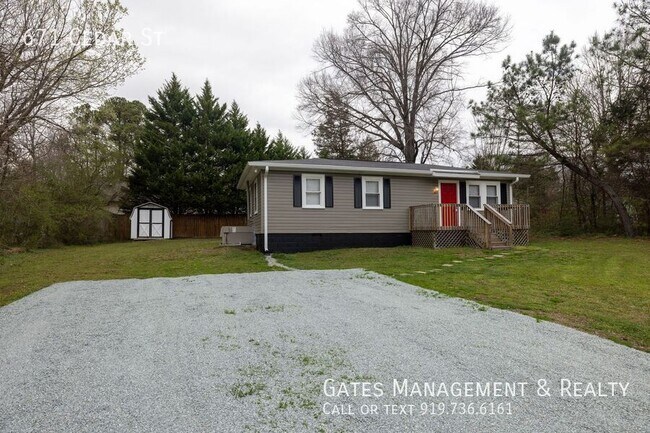 Foto del edificio - 671 Cedar St