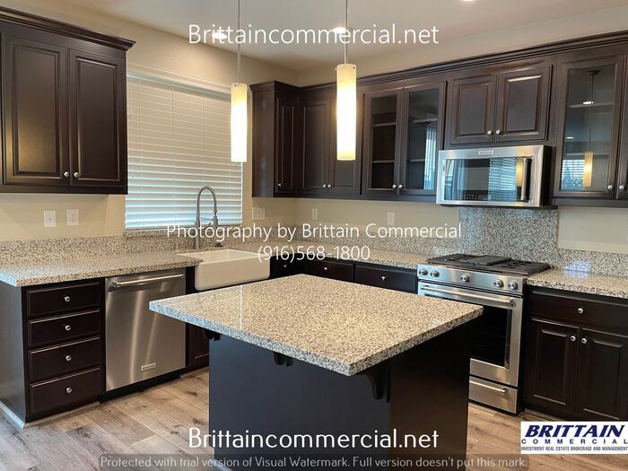 Primary Photo - Beautiful 3 Bedroom 2.5 Bath Two Story Hom...