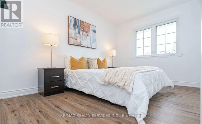 Building Photo - 46 Staveley Crescent