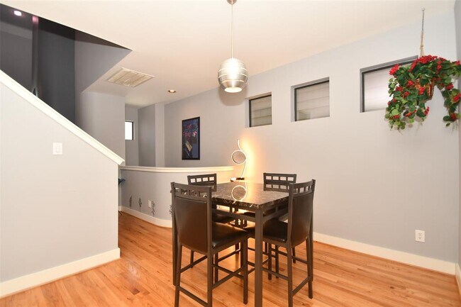 Building Photo - 3512 Omeara Dr