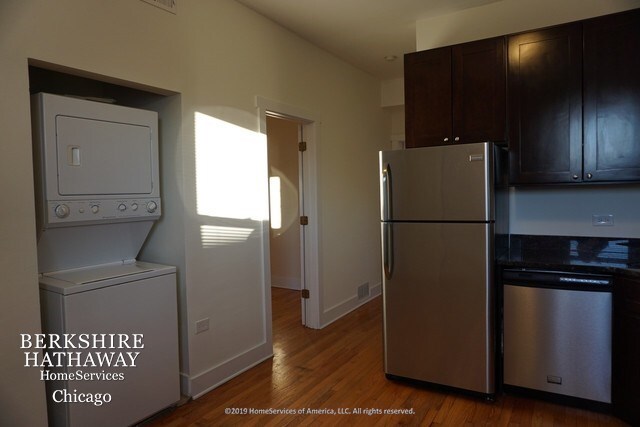 Foto del edificio - 1716 N Campbell Ave