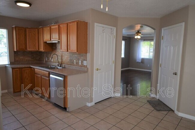 Photo - 3712 Raphael Ct Apartment