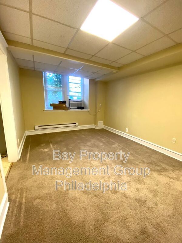 Foto del edificio - 437 W School House Ln