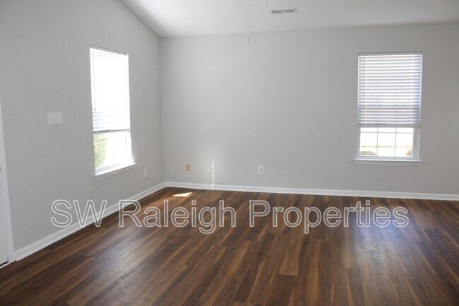 Building Photo - 312 Evening Star Dr