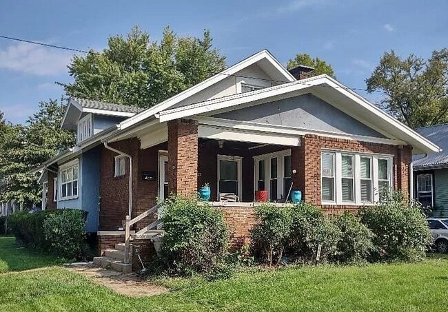 Foto del edificio - 1023 W Columbia Ter