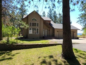 Building Photo - 3850 Hayden Ave