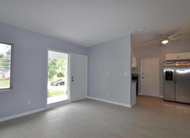 Foto del edificio - 1332 Hillcrest Dr