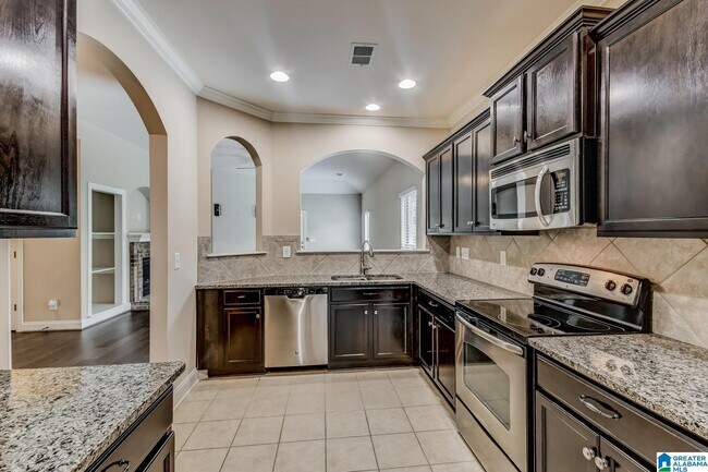 Building Photo - 3044 Chelsea Park Ridge