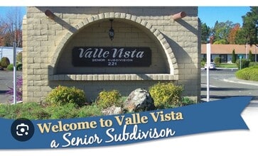 Building Photo - 68 Westgate Cir