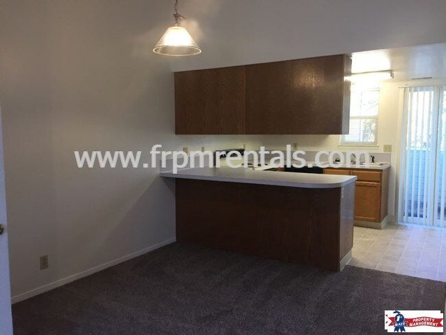 Foto del edificio - 1462 N Hartman St