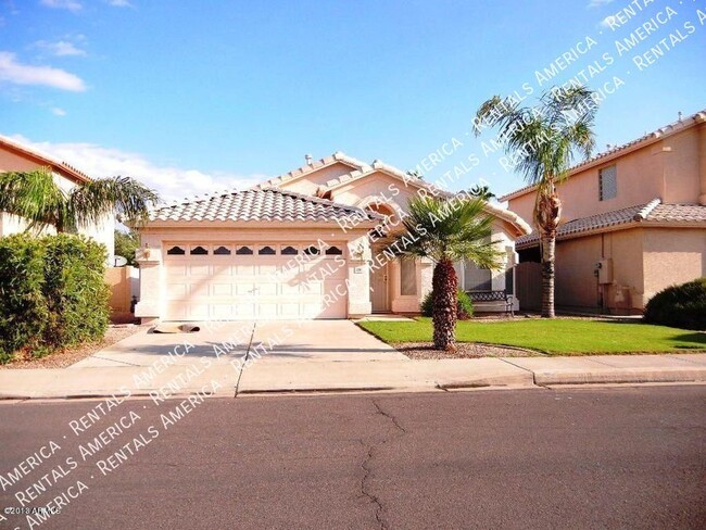 Building Photo - 7158 E Juanita Ave