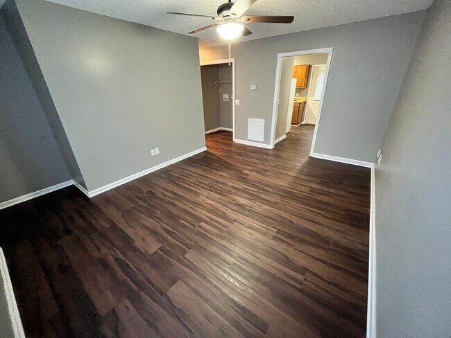 Foto del edificio - 235 Buford Ridley Rd SE