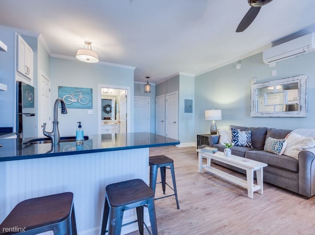 Primary Photo - 1 br, 1 bath Apartment - 65 Oriental Blvd