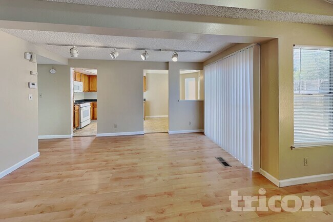 Foto del edificio - 6022 Walnut Creek Rd