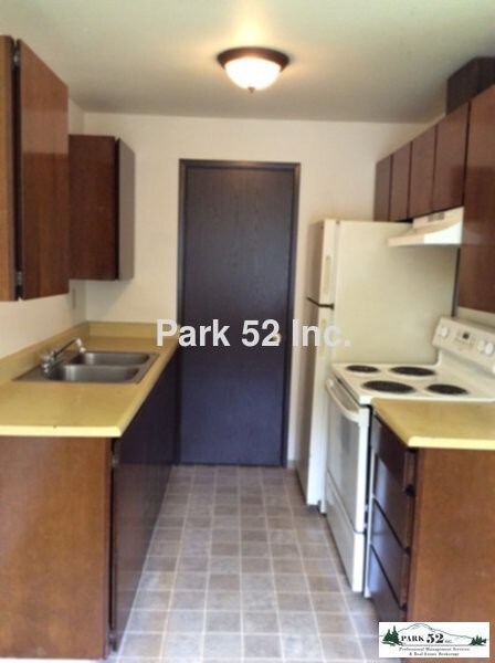 Foto del edificio - 12704 A St S