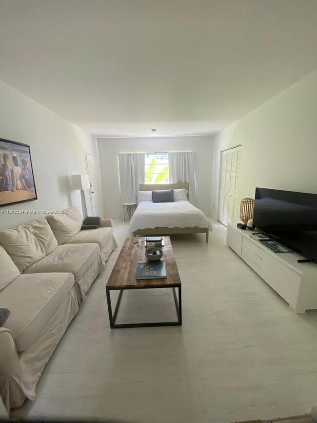 Foto del edificio - 345 Collins Ave