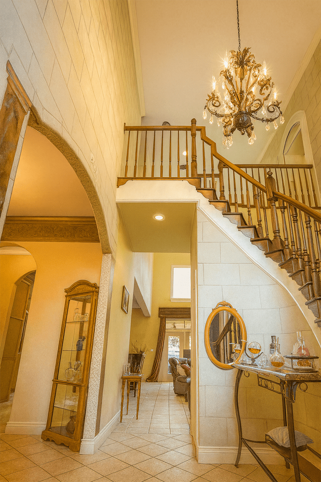 Building Photo - 20018 Pinehurst Trail Dr