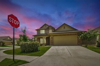 Building Photo - 408 Mante Ct