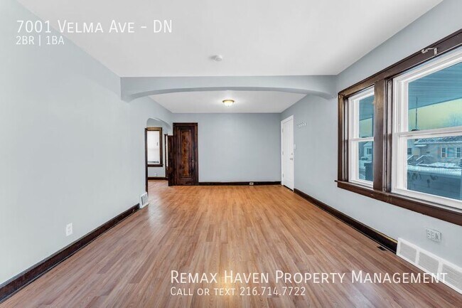 Building Photo - 7001 Velma DN, Parma -  Spacious 2 bed 1 b...