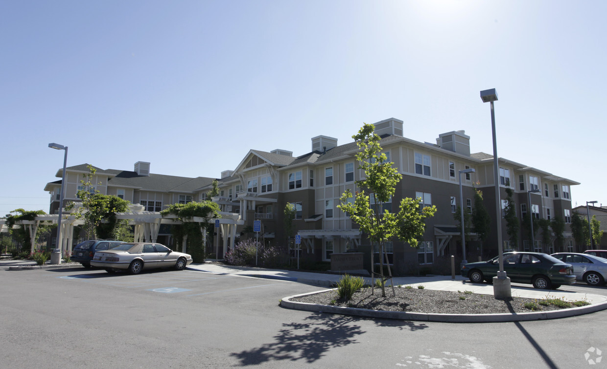 Building Photo - Samara Terrace Senior Apartments