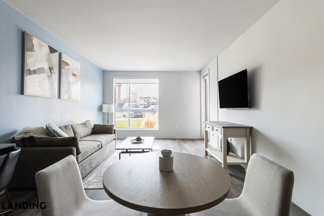 Building Photo - 2060 Experience Ave