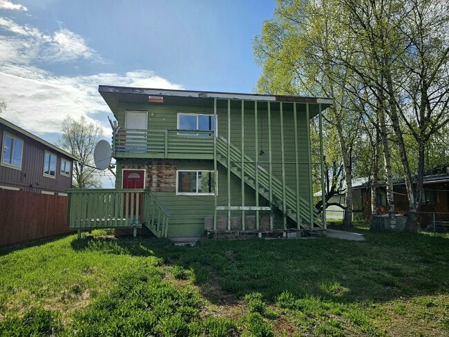Building Photo - 534 N Bliss St