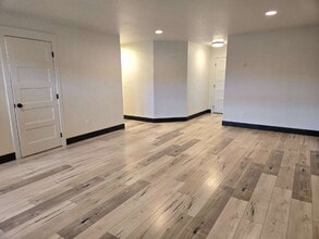 Building Photo - 138 Jewel Basin Ct