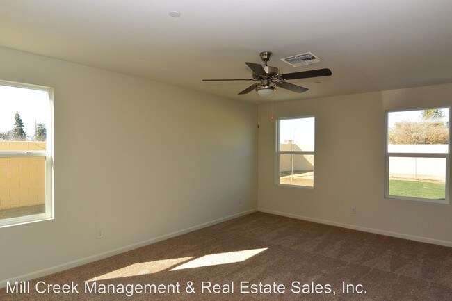 Building Photo - 2298 Anderson Ave