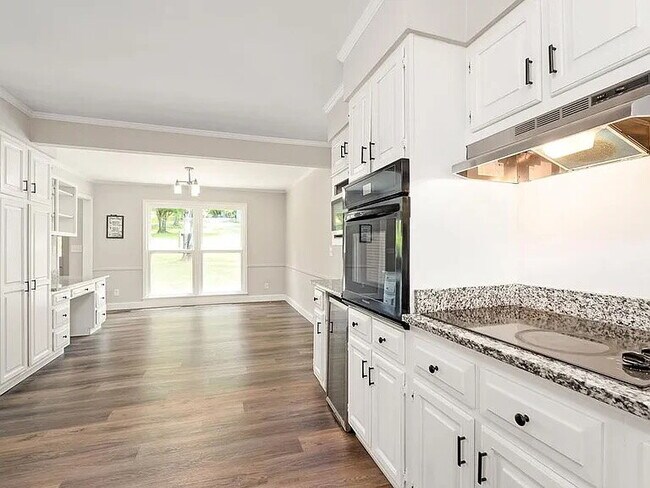 Foto del edificio - 1409 Robert Ln