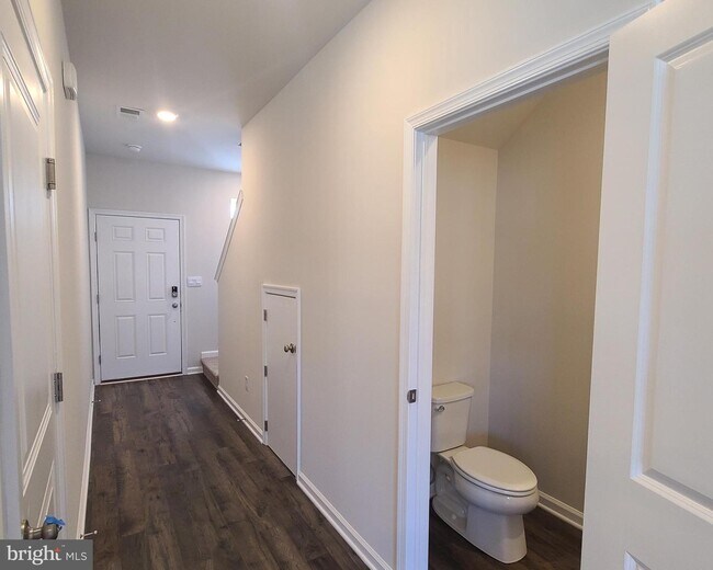 Foto del edificio - 874 PEACEFUL Ln