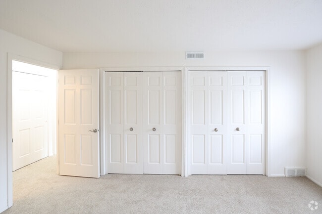 1BR, 1BA - 800SF - Bedroom - Village at Mayfield