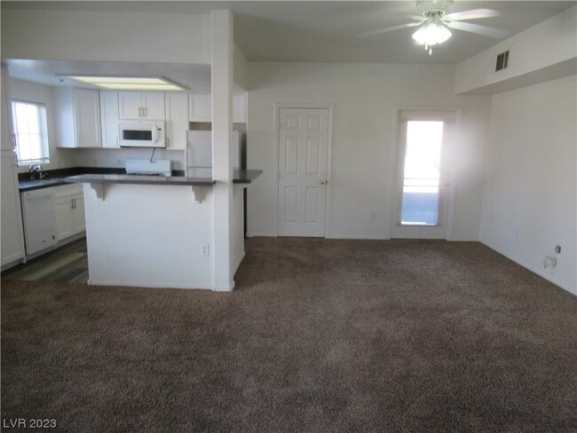Building Photo - 833 Aspen Peak Loop