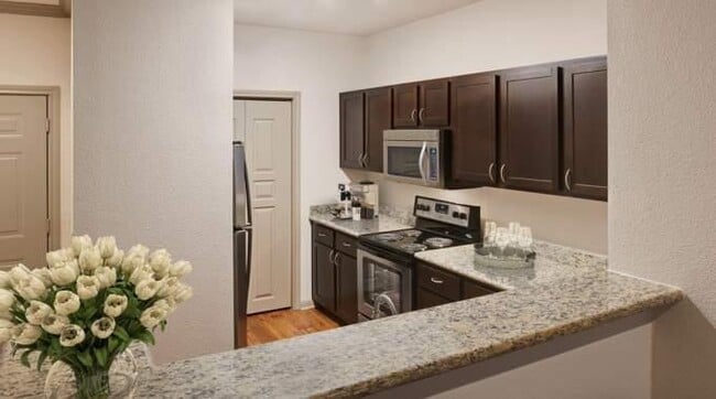 Foto del edificio - 2 bedroom in Houston TX 77098