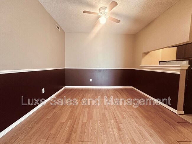 Building Photo - 6016 NW Expressway