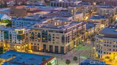 Building Photo - 39 S Los Robles Ave