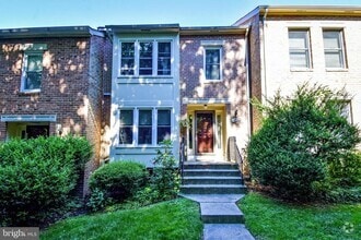 Building Photo - 4846 Cloister Dr