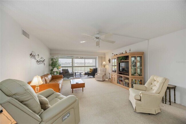 Foto del edificio - 5050 Marianne Key Rd