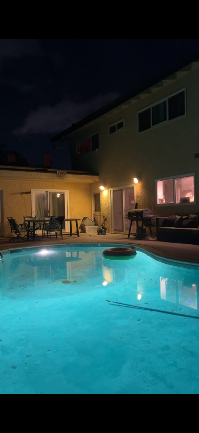 Backyard pool - 9640 Royalton Dr