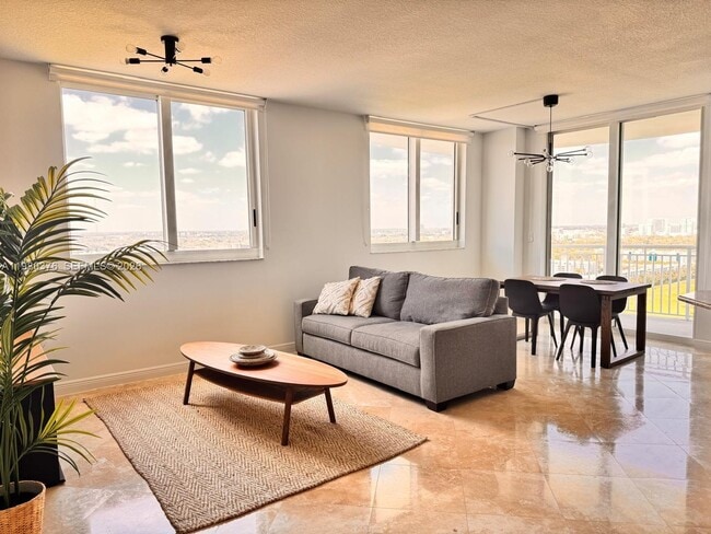 Building Photo - 1745 E Hallandale Beach Blvd
