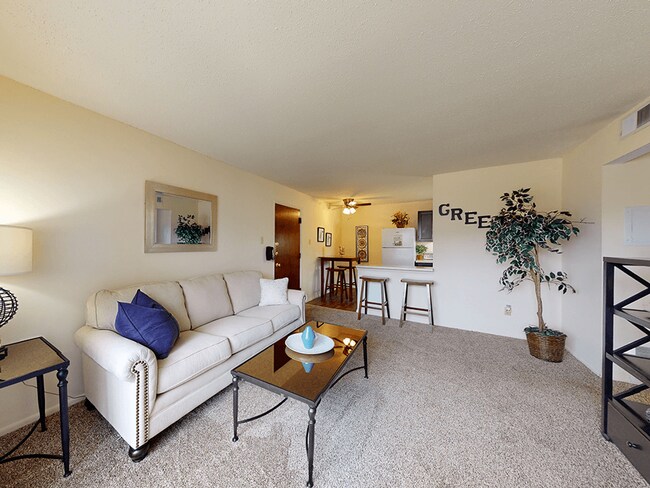 ¡Bienvenido a Greenmar! - Greenmar Apartments