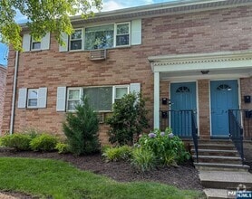 Building Photo - 2-38-38 Virginia Dr