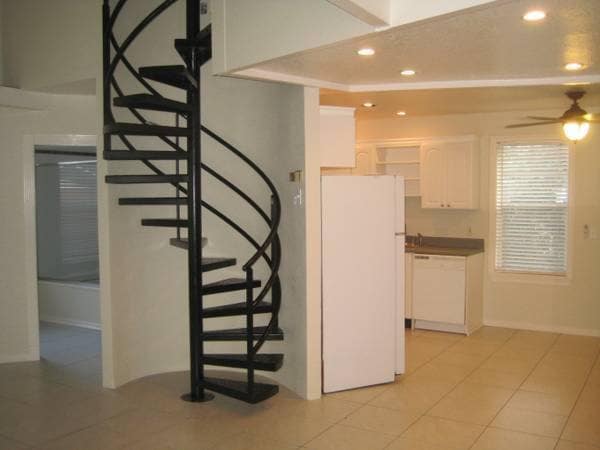 Building Photo - 29 N Lawsona Blvd