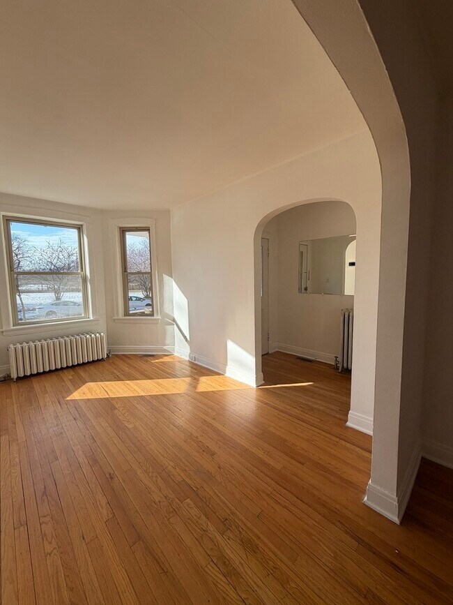 Foto del edificio - 3737 S Damen Ave