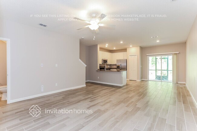 Foto del edificio - 13285 Shore Grass Dr