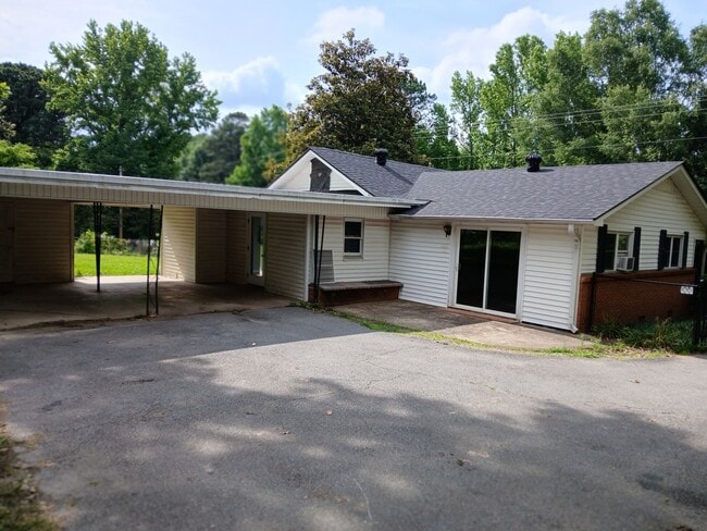 Building Photo - 2301 Edison Ave