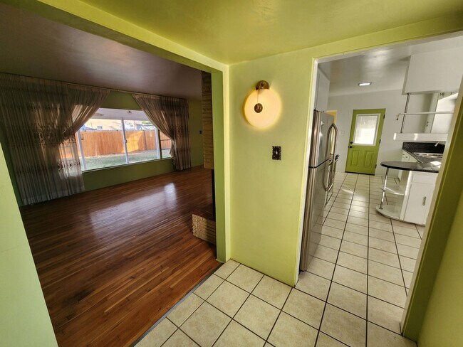 Foto del edificio - 414 Phillips Dr