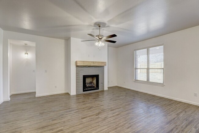 Building Photo - For Lease in Noble 1111 Magnolia Drive